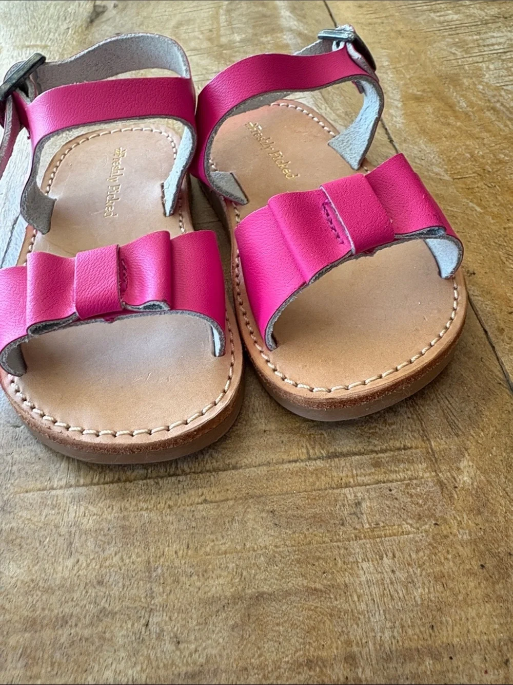 Freshly Picked Hot Pink Leather Bow Sandals for Girls Toddler size 5